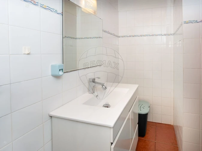 Moradia T2 para Venda em Azueira e Sobral da Abelheira Foto 21