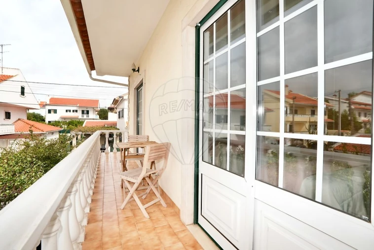 Moradia T3 para Venda em Póvoa de Santa Iria e Forte da Casa Foto 12