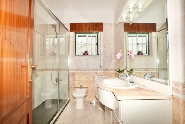 Moradia T3 para Venda em Póvoa de Santa Iria e Forte da Casa Foto 16