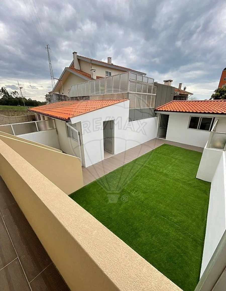 Apartamento T2 para Venda em Espinho Foto 20