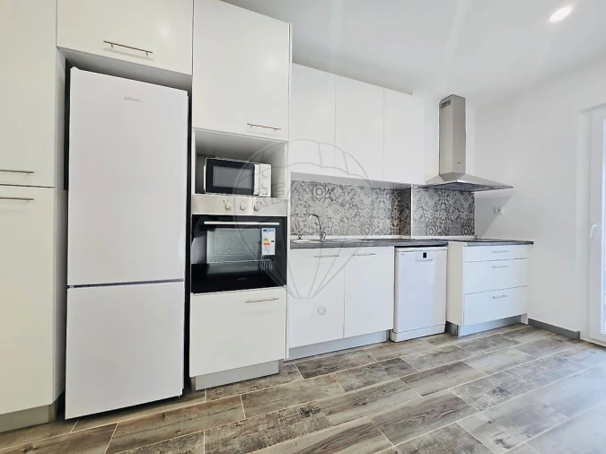 Apartamento T2 para Venda em Vila Franca de Xira Foto 2