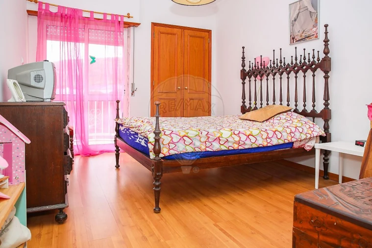 Apartamento T3 para Venda em Arruda dos Vinhos Foto 18