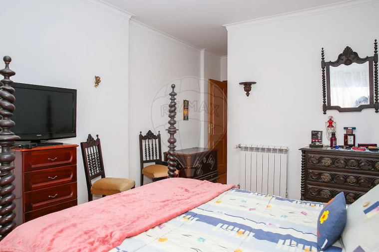 Apartamento T3 para Venda em Arruda dos Vinhos Foto 14