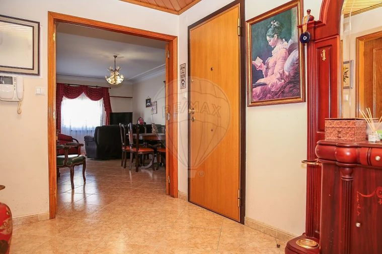 Apartamento T3 para Venda em Arruda dos Vinhos Foto 7