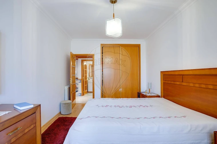 Apartamento T2 para Venda em Póvoa de Santa Iria e Forte da Casa Foto 23