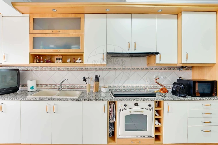 Apartamento T2 para Venda em Póvoa de Santa Iria e Forte da Casa Foto 6