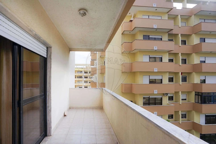 Apartamento T2 para Venda em Póvoa de Santa Iria e Forte da Casa Foto 26