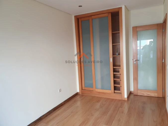 Apartamento T2 para Venda em Gafanha da Encarnação Foto 16