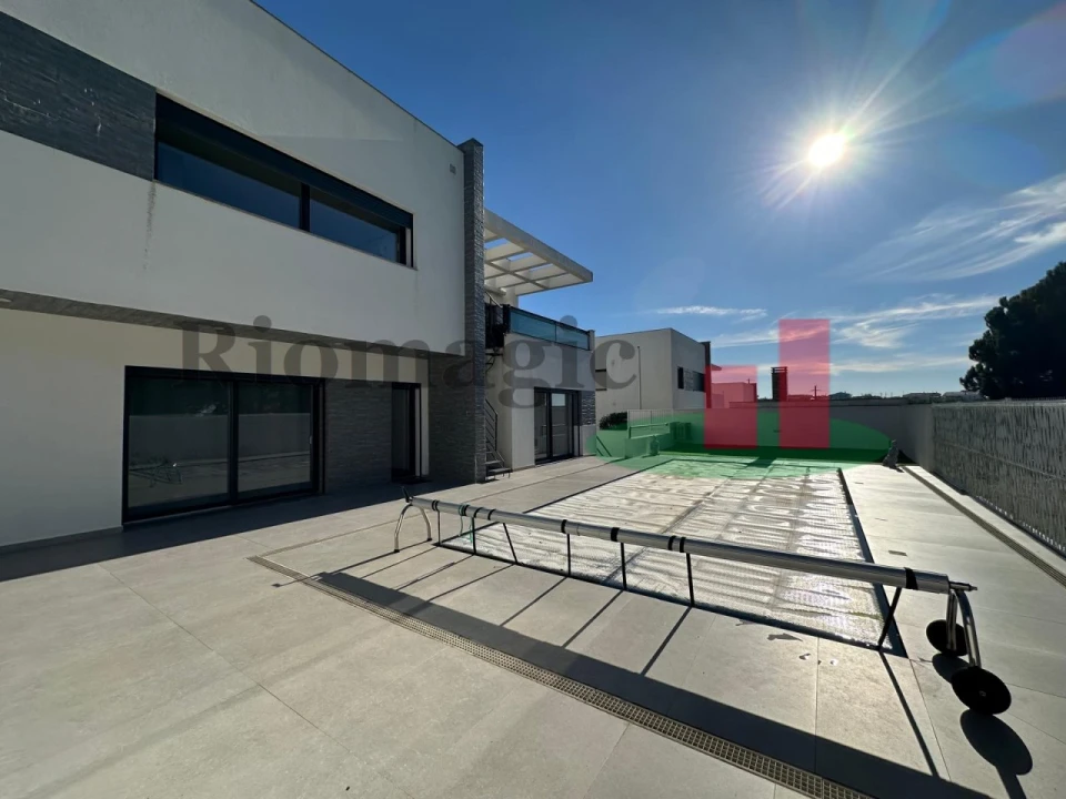 Moradia T5 para Venda em Santa Barbara Foto 35