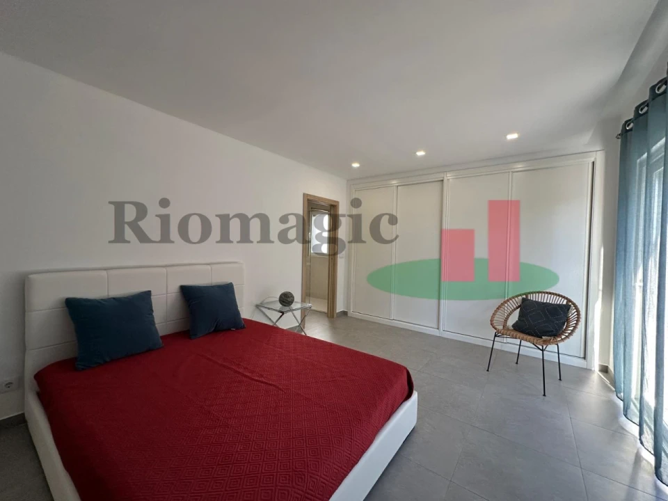 Moradia T5 para Venda em Santa Barbara Foto 16