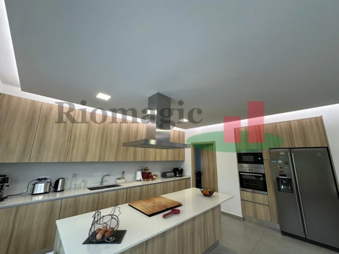 Moradia T5 para Venda em Santa Barbara Foto 4