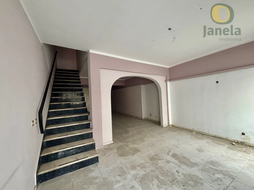 Prédio para Venda em Faro (Sé e São Pedro) Foto 7