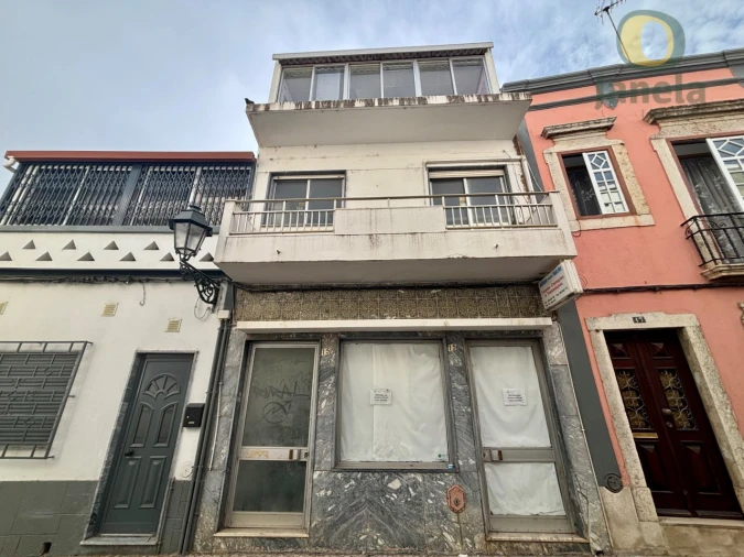 Prédio para Venda em Faro (Sé e São Pedro) Foto 1