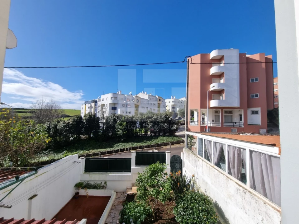 Apartamento T2 para Venda em Barcarena Foto 6