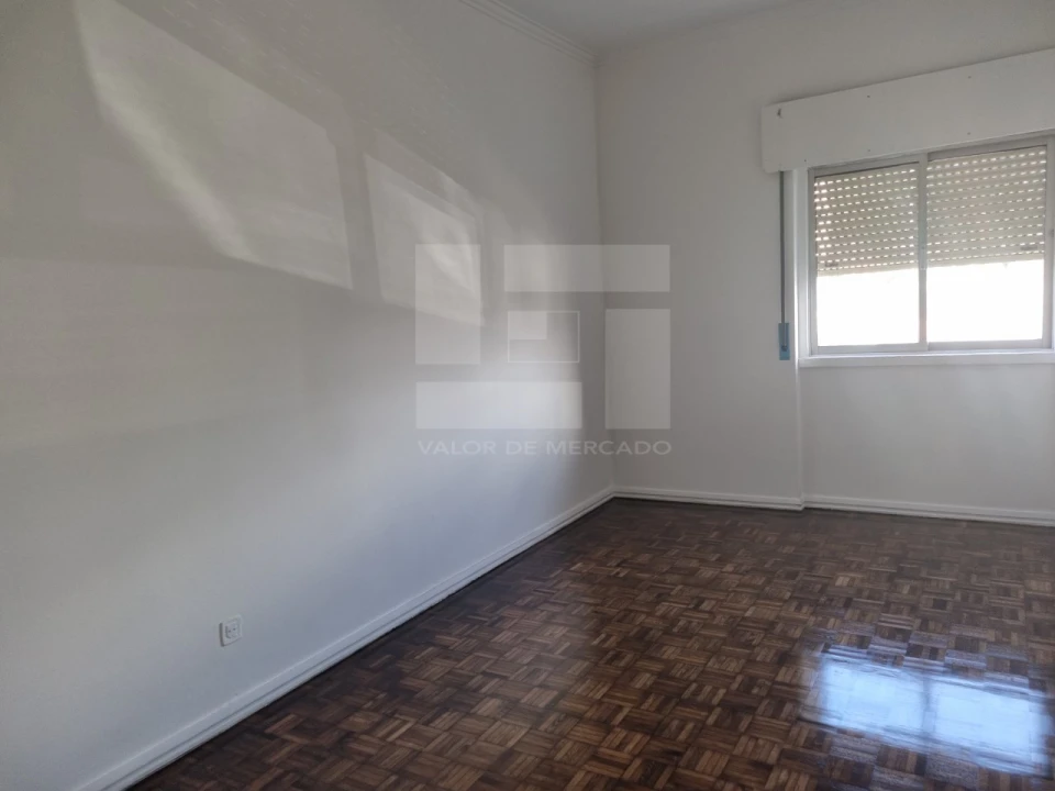 Apartamento T2 para Venda em Barcarena Foto 16