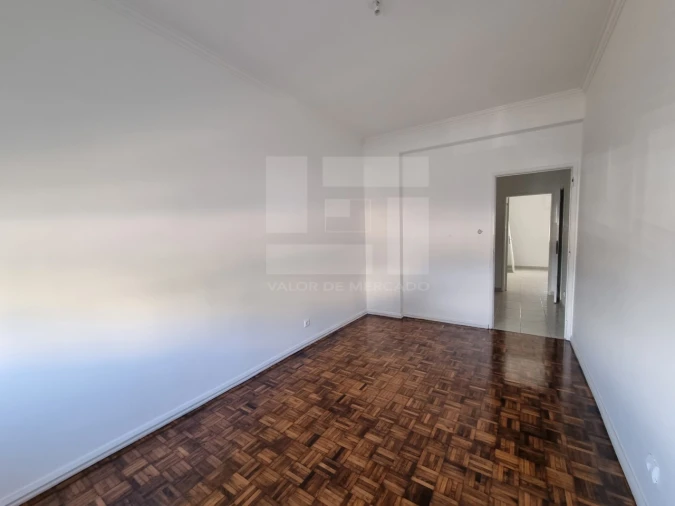 Apartamento T2 para Venda em Barcarena Foto 10