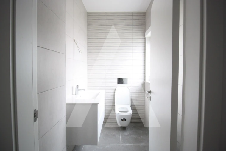 Moradia T3 para Venda em Abraveses Foto 15