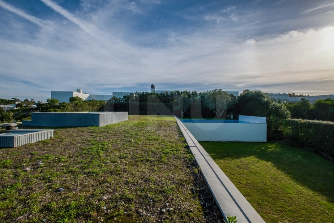 Moradia T4 para Venda em Vau Foto 37