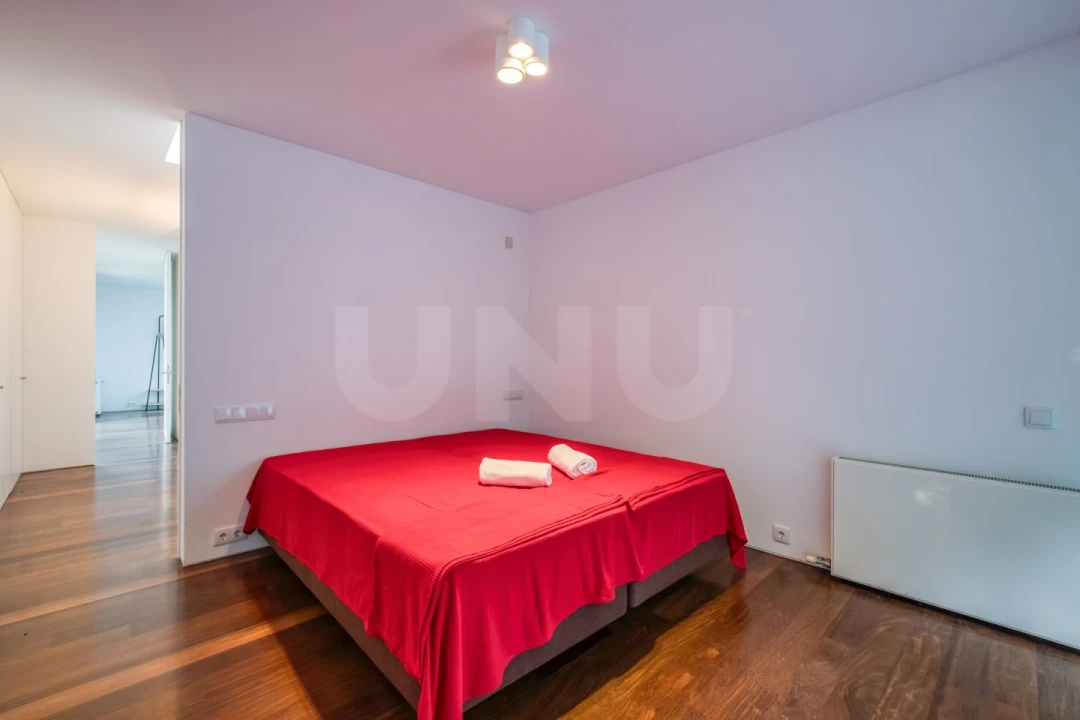 Moradia T4 para Venda em Vau Foto 31