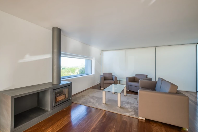 Moradia T4 para Venda em Vau Foto 19