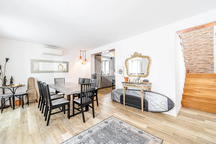 Moradia T2 para Arrendamento em Ajuda Foto 4