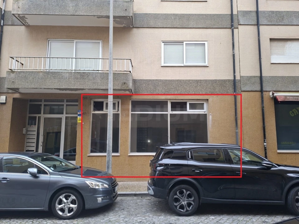 Loja para Venda em Póvoa de Varzim, Beiriz e Argivai Foto 1