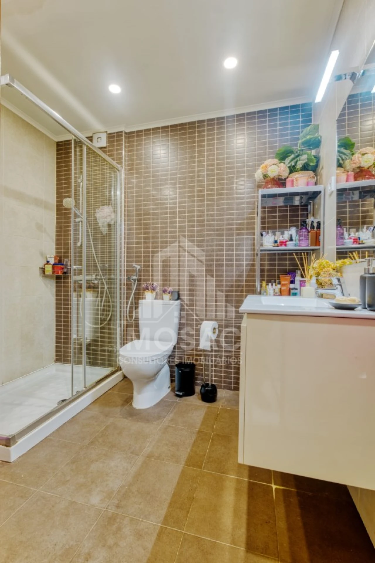 Apartamento T2 para Venda em Santo António dos Cavaleiros e Frielas Foto 14