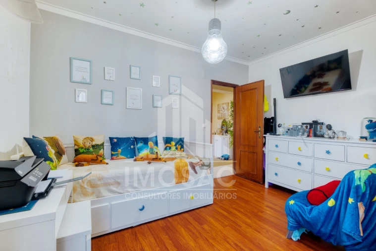 Apartamento T2 para Venda em Santo António dos Cavaleiros e Frielas Foto 6