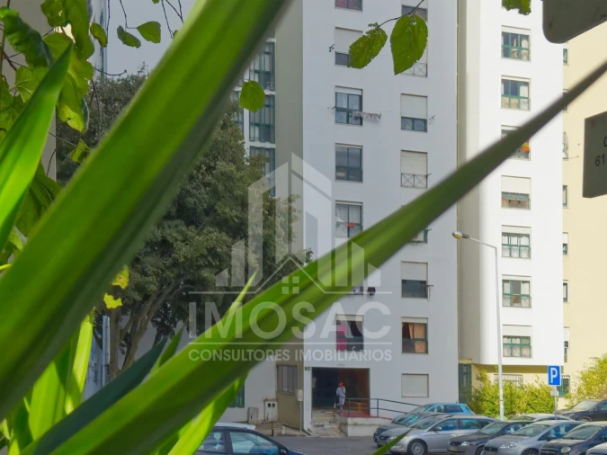 Apartamento T2 para Venda em Santo António dos Cavaleiros e Frielas Foto 25