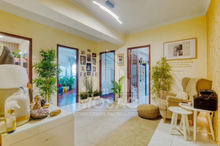 Apartamento T2 para Venda em Santo António dos Cavaleiros e Frielas Foto 28