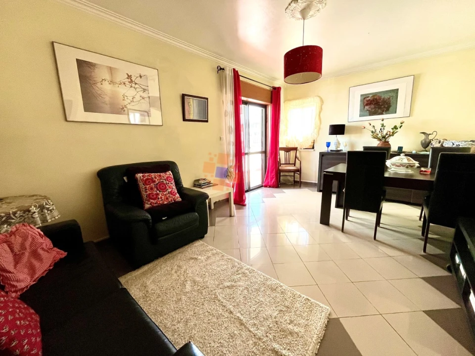 Apartamento T3 para Venda em Laranjeiro e Feijó Foto 4