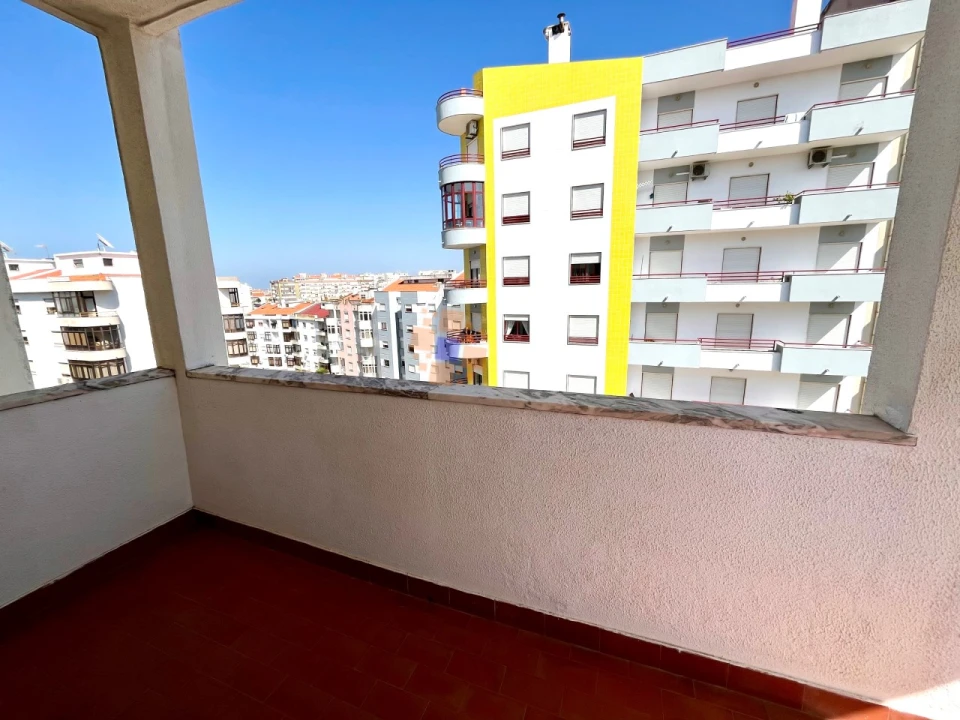 Apartamento T3 para Venda em Laranjeiro e Feijó Foto 6
