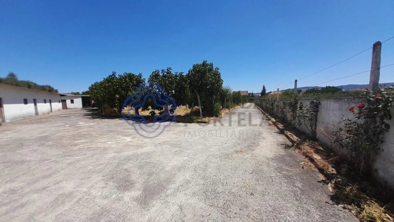 Moradia T5 para Venda em Três Povos Foto 16