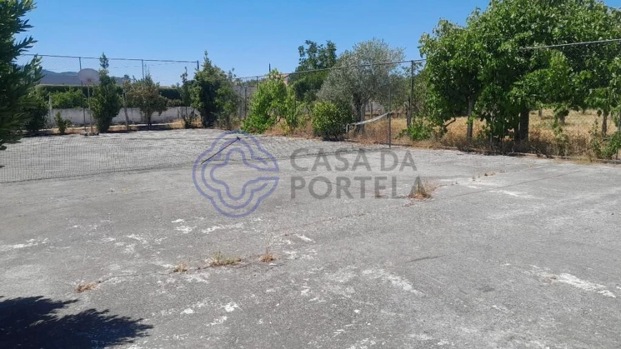 Moradia T5 para Venda em Três Povos Foto 12