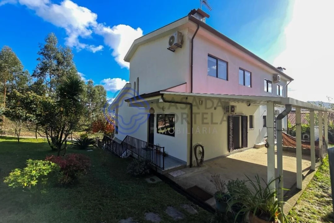 Moradia T3 para Venda em Selho São Lourenço e Gominhães Foto 13