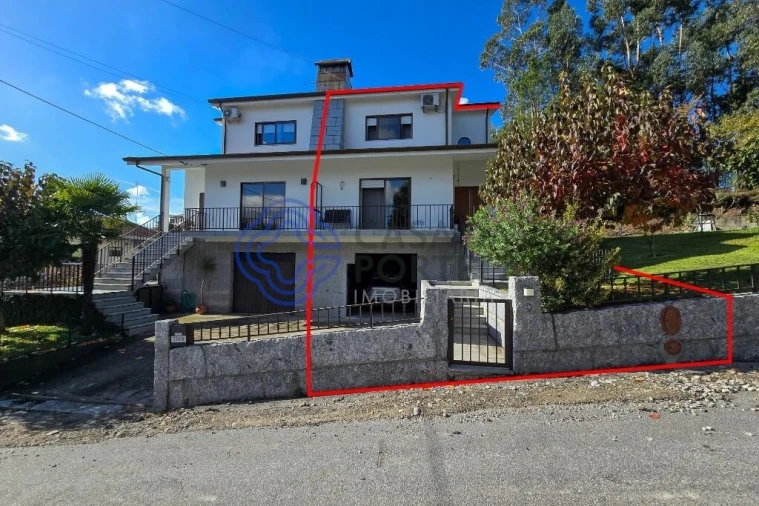 Moradia T3 para Venda em Selho São Lourenço e Gominhães Foto 1