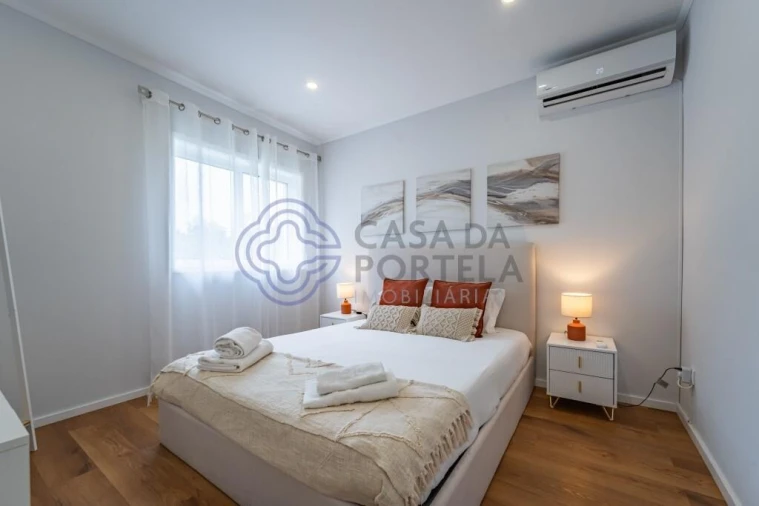 Moradia T2 para Venda em Oliveira do Douro Foto 12