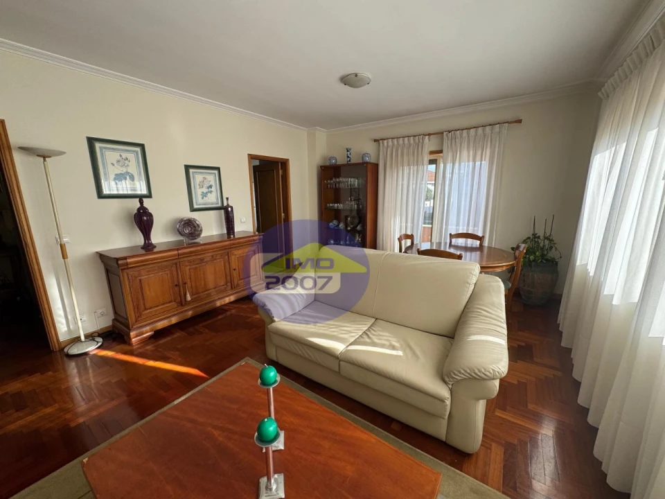 Apartamento T2 para Venda em Paços de Brandão Foto 10