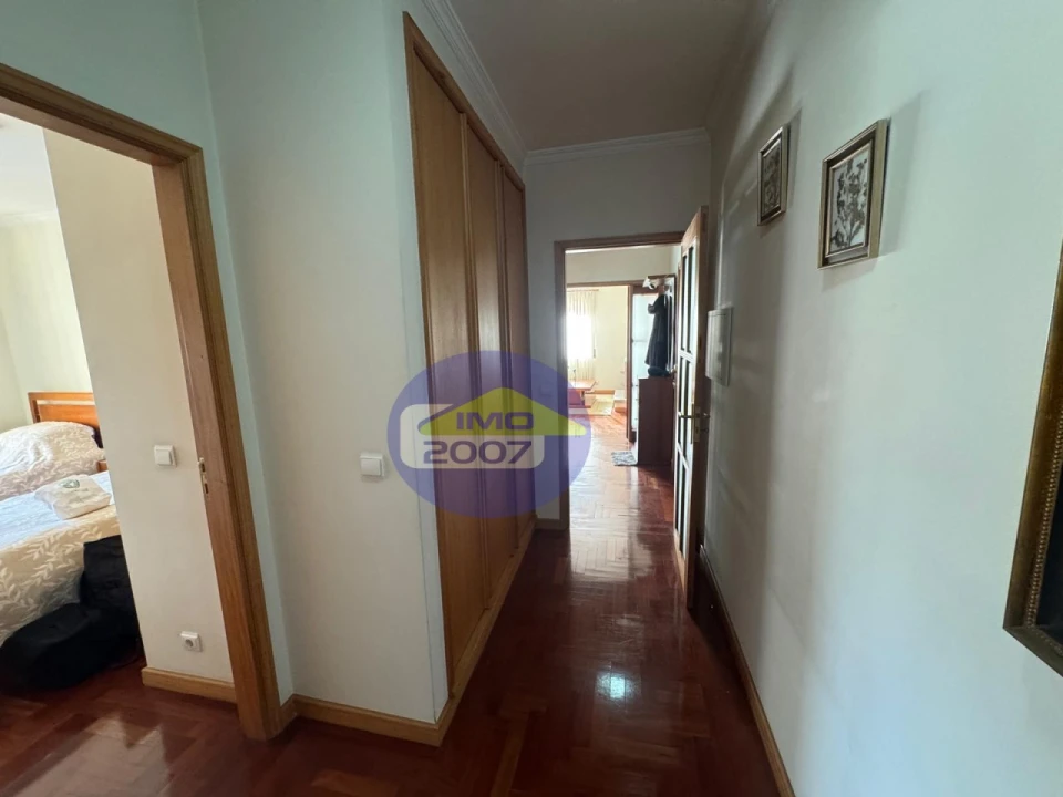 Apartamento T2 para Venda em Paços de Brandão Foto 19