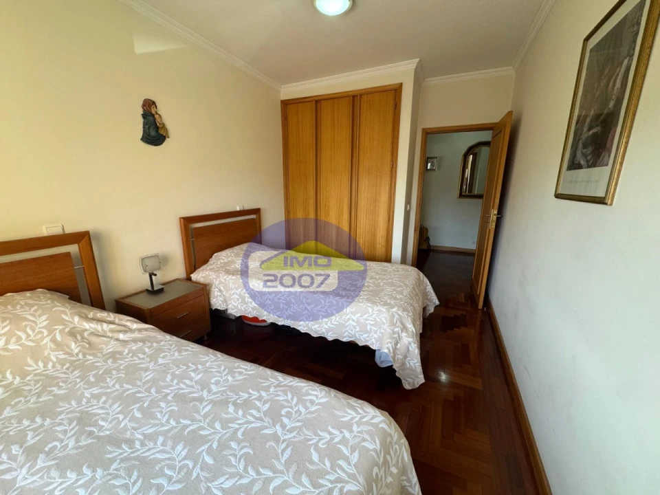 Apartamento T2 para Venda em Paços de Brandão Foto 22