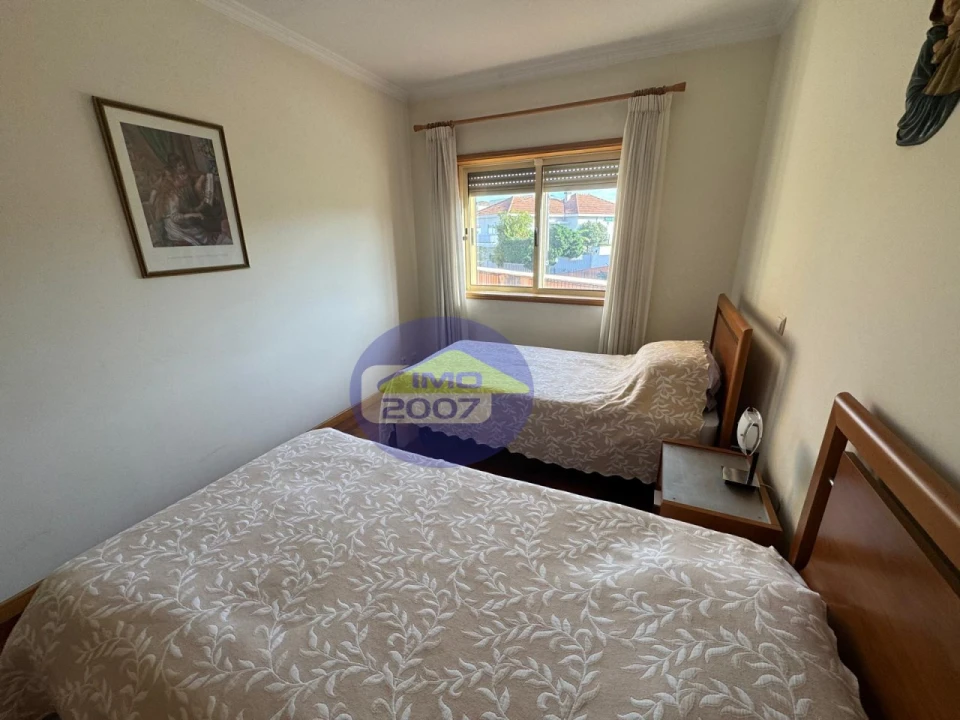 Apartamento T2 para Venda em Paços de Brandão Foto 23