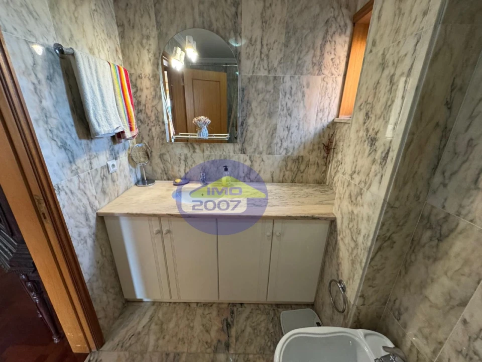 Apartamento T2 para Venda em Paços de Brandão Foto 26