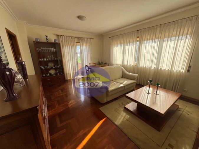 Apartamento T2 para Venda em Paços de Brandão Foto 9