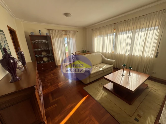 Apartamento T2 para Venda em Paços de Brandão Foto 11