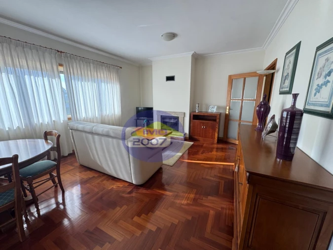 Apartamento T2 para Venda em Paços de Brandão Foto 12