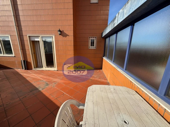 Apartamento T2 para Venda em Paços de Brandão Foto 37