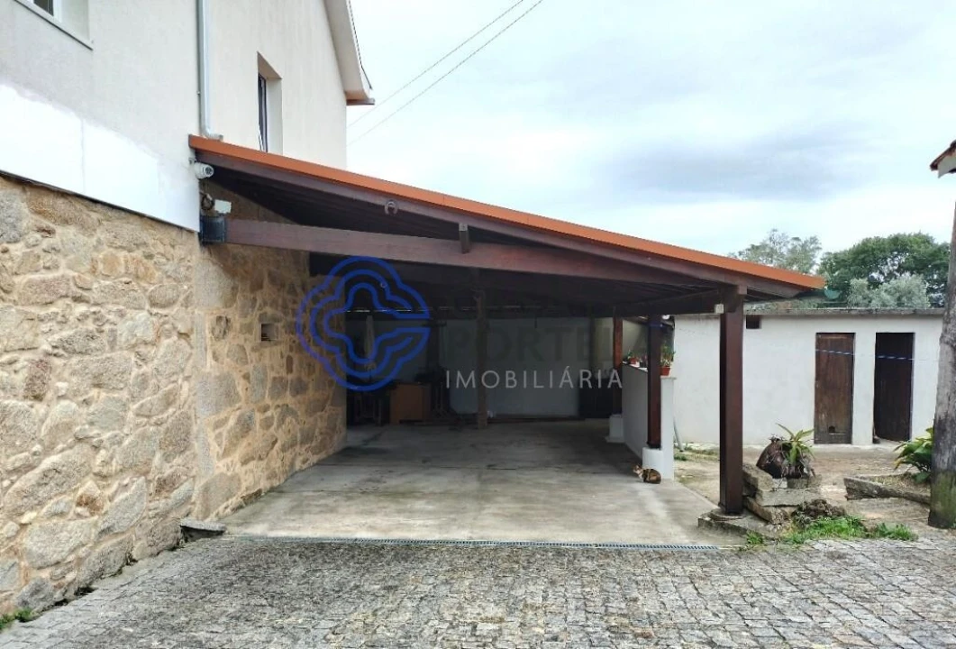 Moradia T3 para Venda em Silva Escura e Dornelas Foto 2