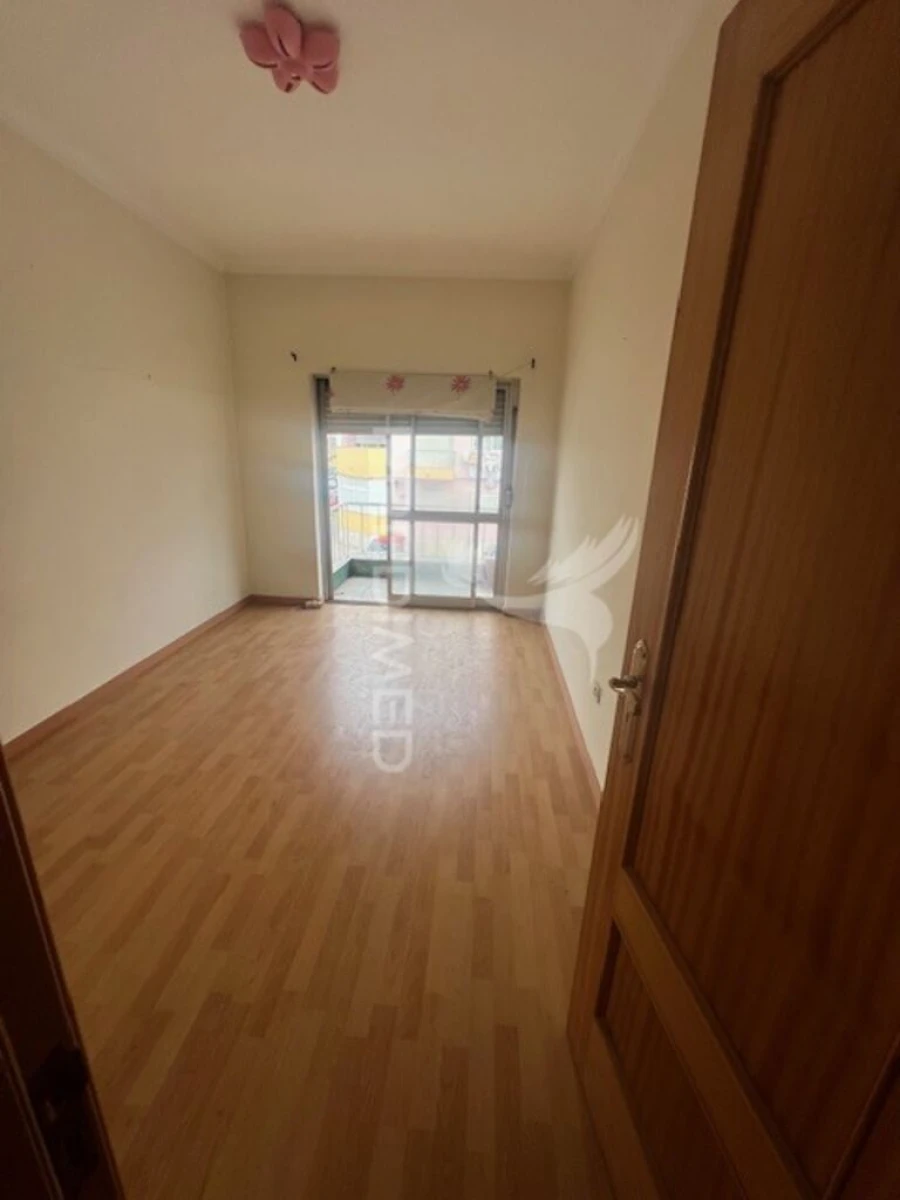 Apartamento T2 para Venda em Amora Foto 9