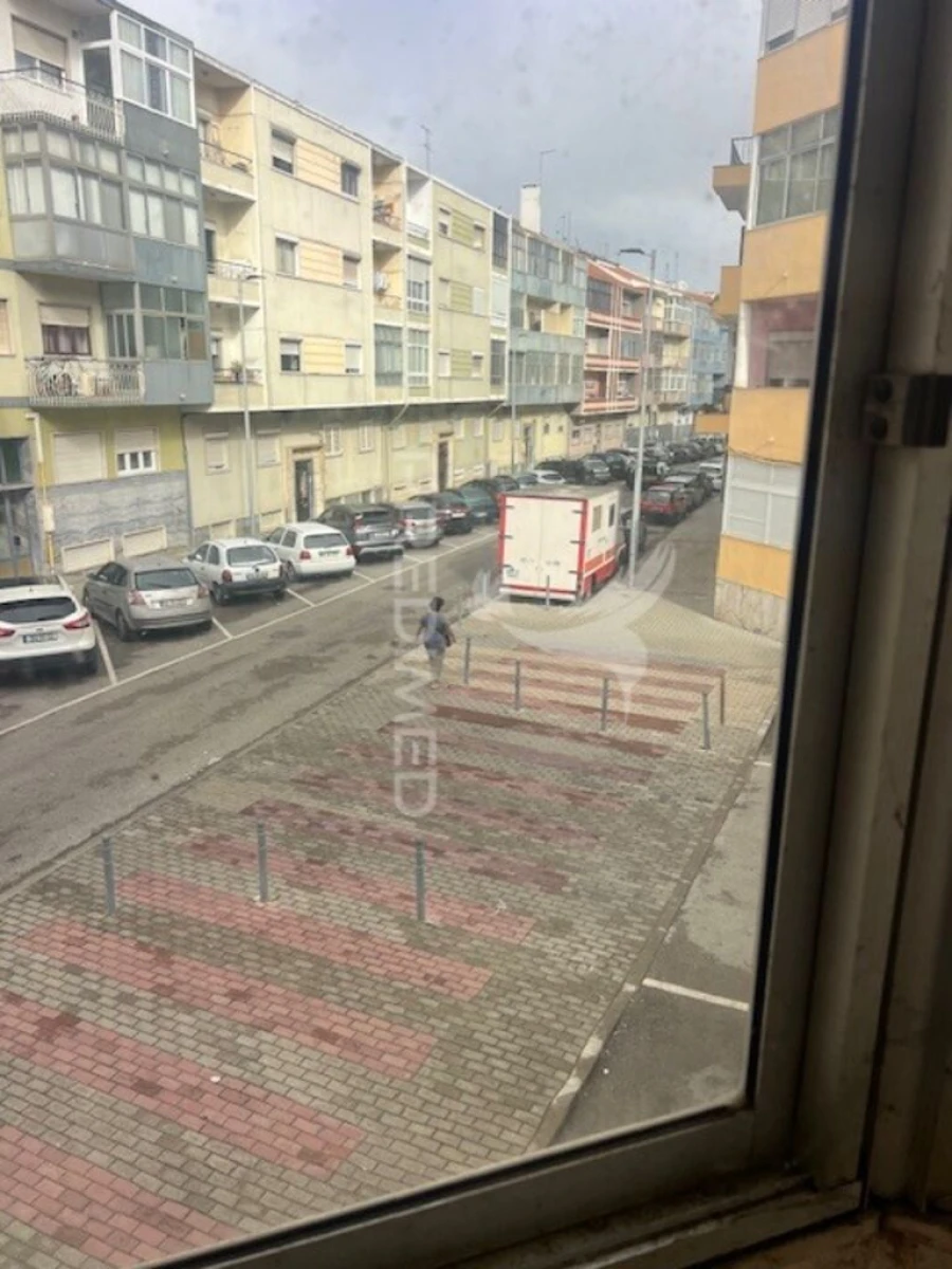Apartamento T2 para Venda em Amora Foto 10