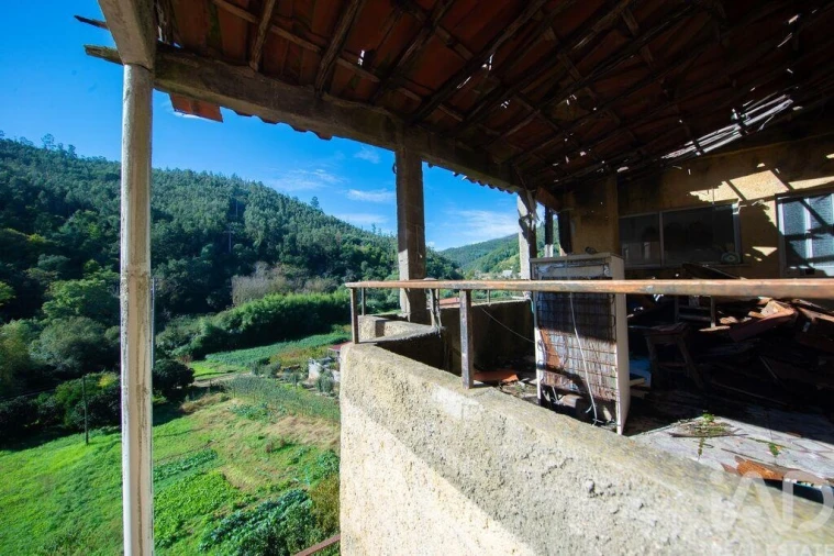 Moradia T6 para Venda em Ceira Foto 18